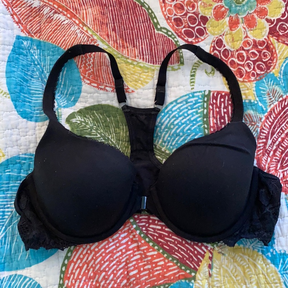 Victoria’s Secret Bra - Front Clasp